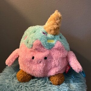 BRAND NEW BUM BUMZ 7.5”! NWT. SMOKE FREE HOME!